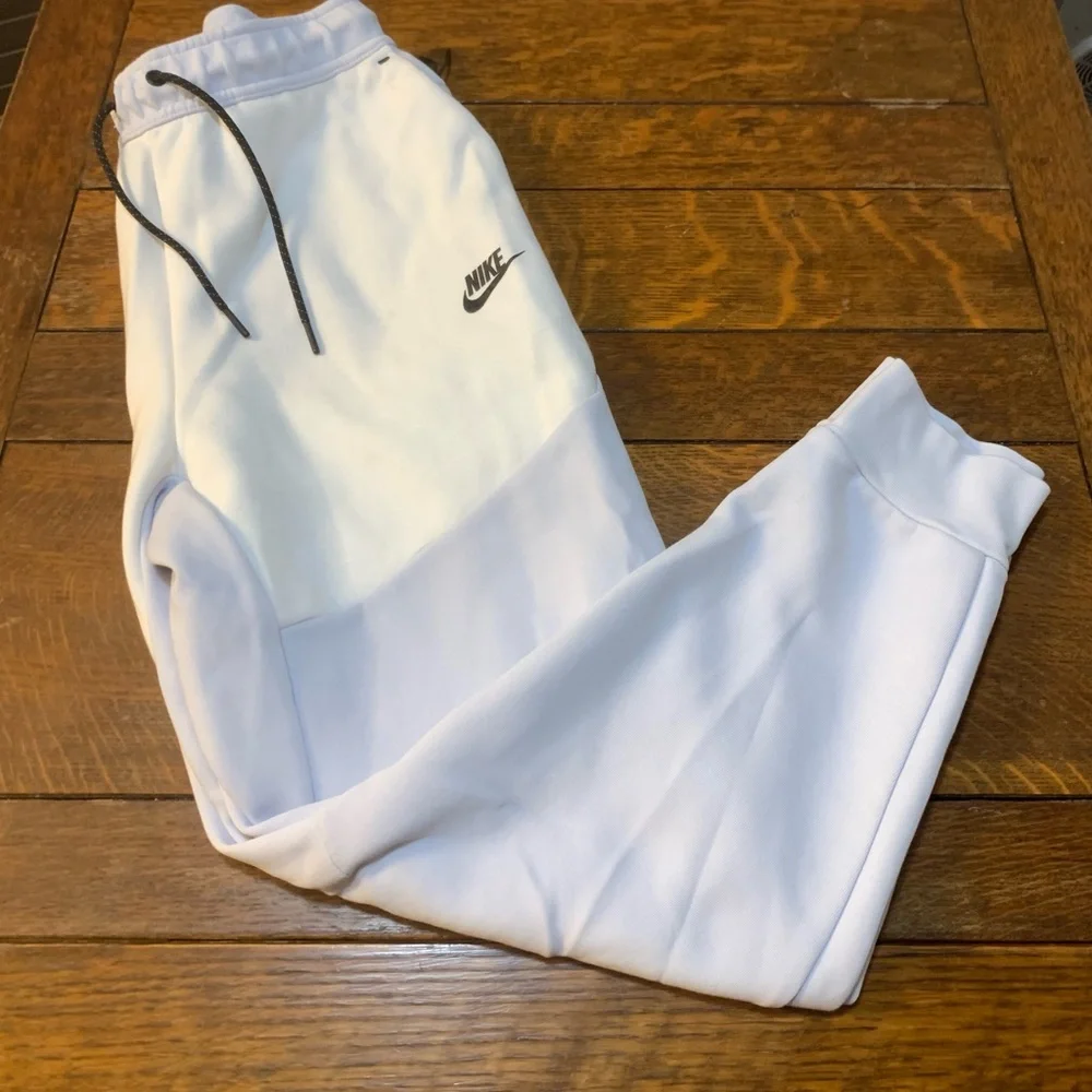 Nike Sportswear Tech Fleece Joggers - Picture 9 of 13